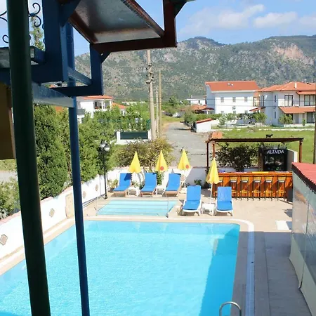 Alinda Hotel *